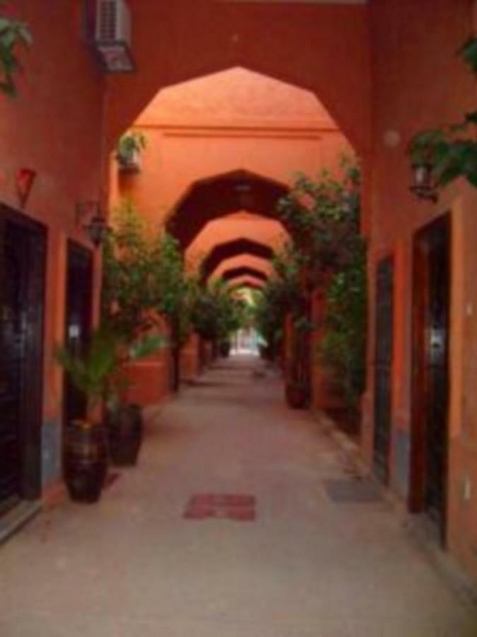Dar Tariq 3 Suites Avec Pisicine Marrakesh Esterno foto